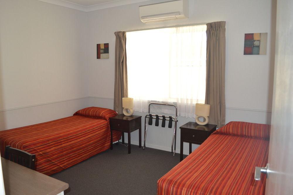 Roma Inland Motor Inn Dış mekan fotoğraf