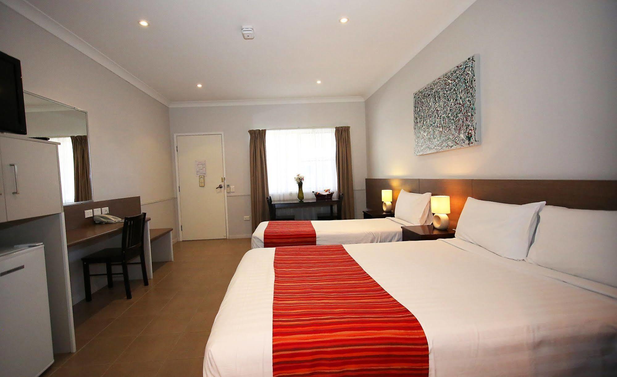 Roma Inland Motor Inn Dış mekan fotoğraf